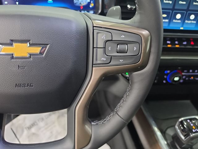 Used 2023 Chevrolet Silverado 1500 High Country w/ High Country Premium Package AWD/4WD image 17