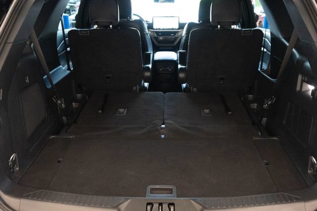 Used 2025 Ford Explorer ST-Line AWD/4WD image 14