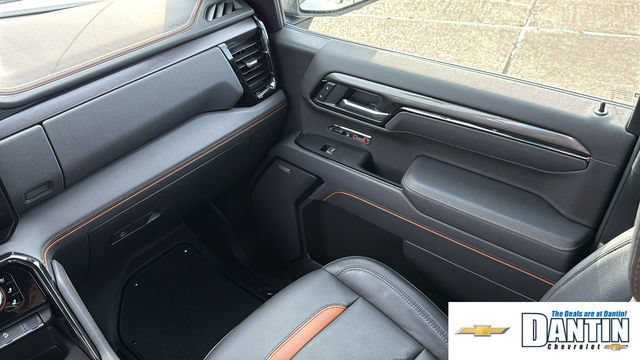 Used 2025 GMC Sierra 1500 AT4 AWD/4WD image 9