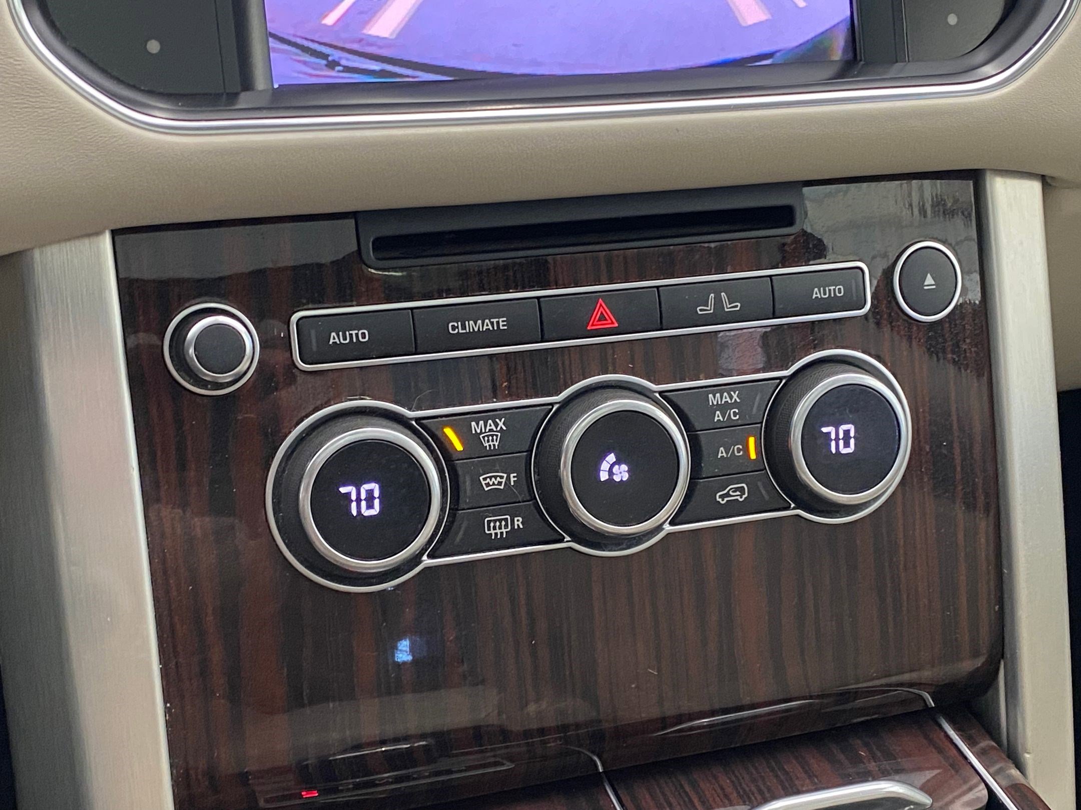 Used 2014 Land Rover Range Rover Supercharged image 27