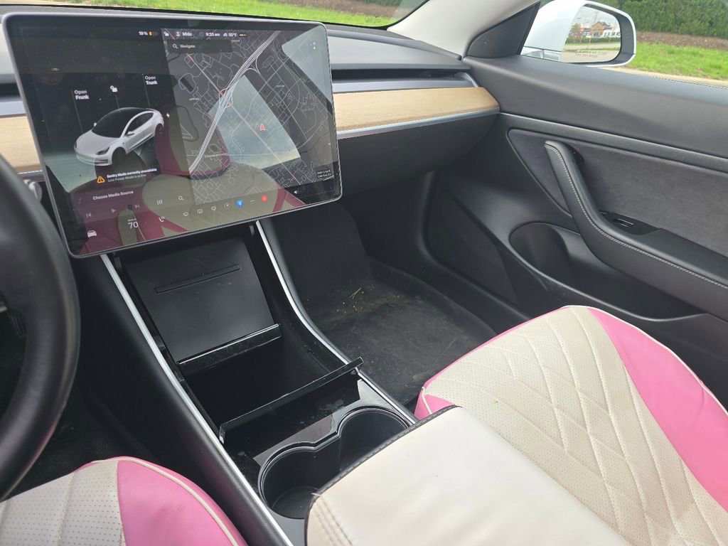 Used 2020 Tesla Model 3 Standard Range Plus image 25