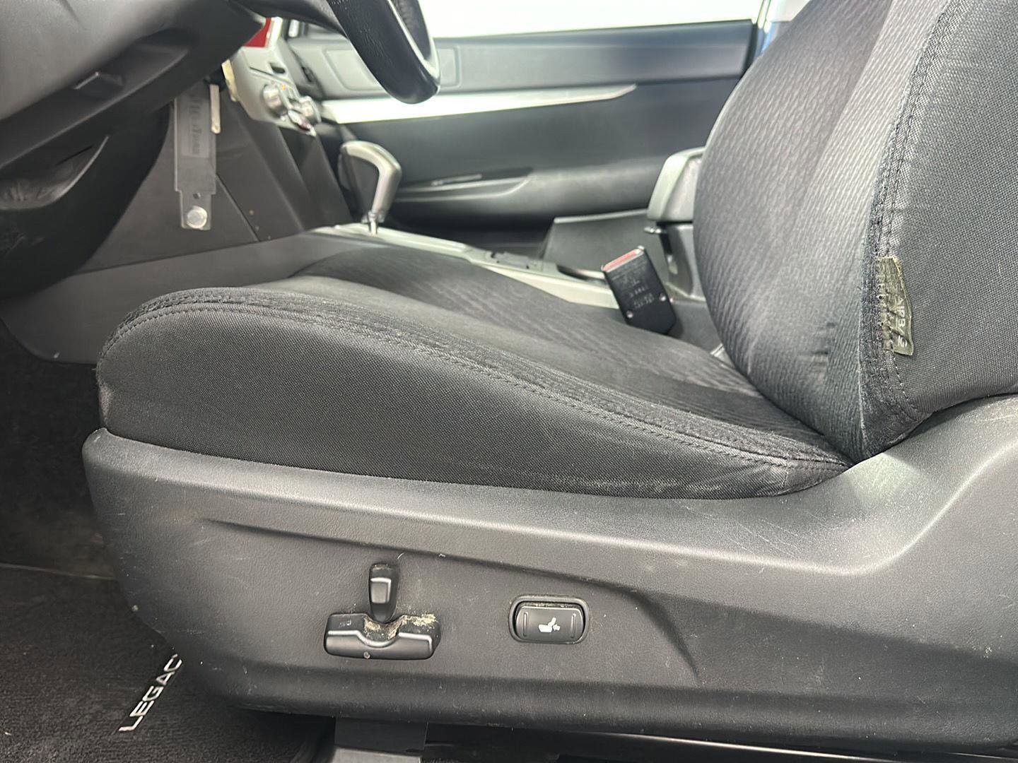 Used 2011 Subaru Legacy 2.5i Premium w/ All-Weather Pkg image 6