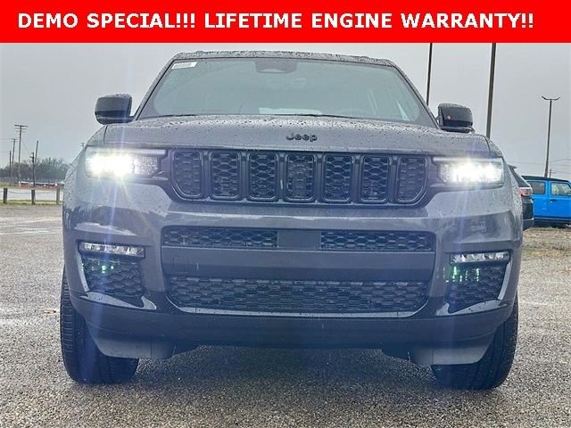 New 2025 Jeep Grand Cherokee L Limited w/ Black Appearance Package image 2