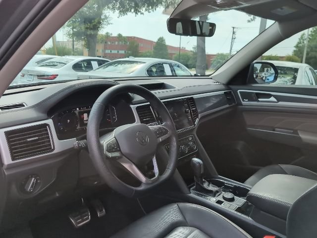 Used 2023 Volkswagen Atlas SEL Premium AWD/4WD image 8