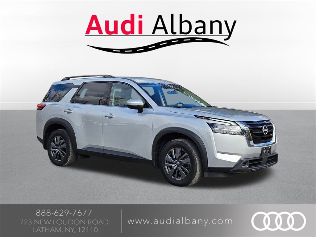 Used 2022 Nissan Pathfinder SV image 1