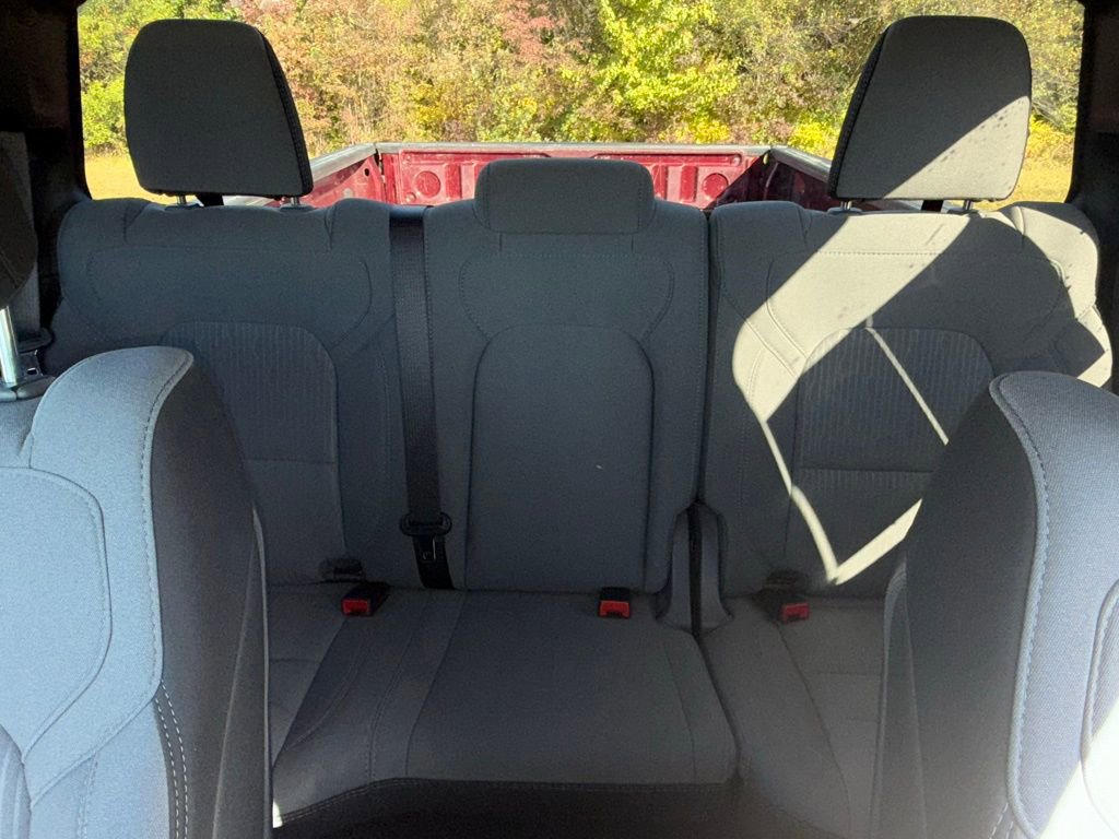 Used 2022 RAM 1500 Big Horn image 13