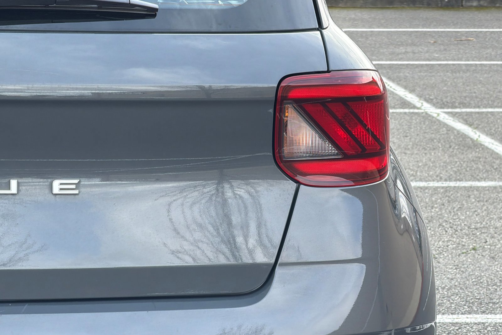 Used 2025 Hyundai Venue SEL image 26