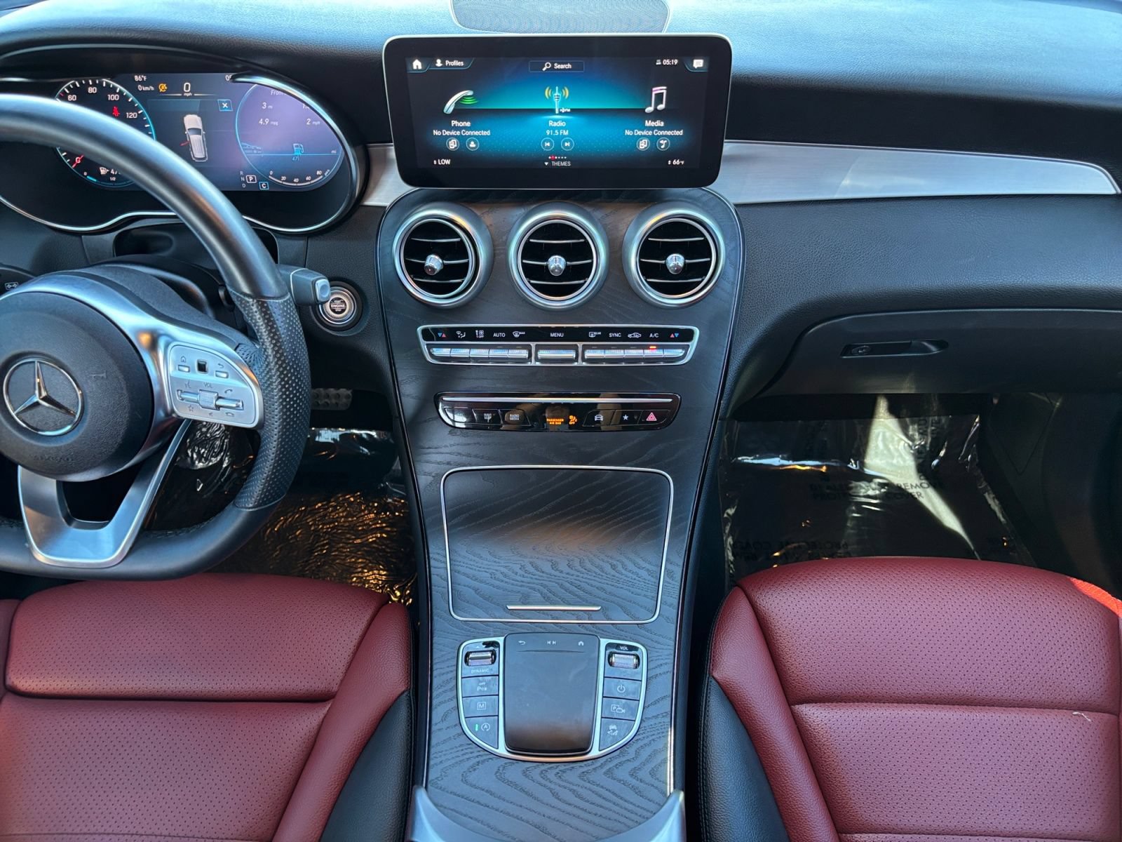 Used 2022 Mercedes-Benz GLC 300 w/ AMG Line image 15