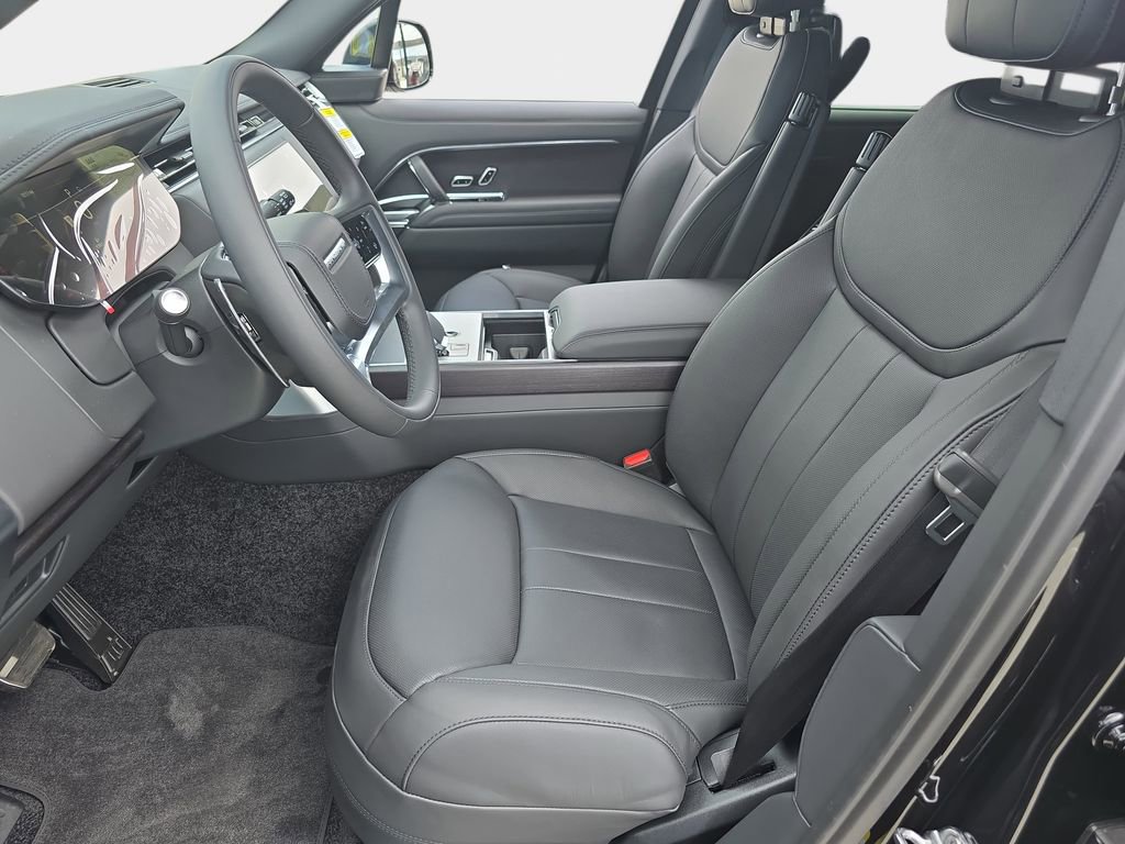 New 2026 Land Rover Range Rover Long Wheelbase SE AWD/4WD image 17