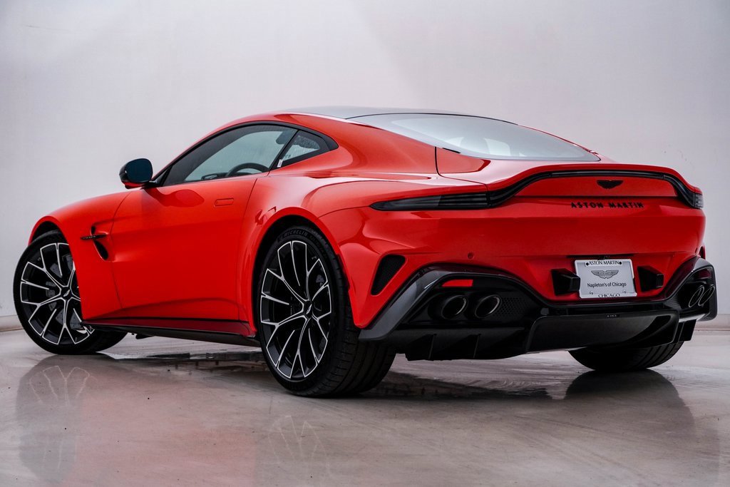 Used 2025 Aston Martin V8 Vantage Coupe image 8