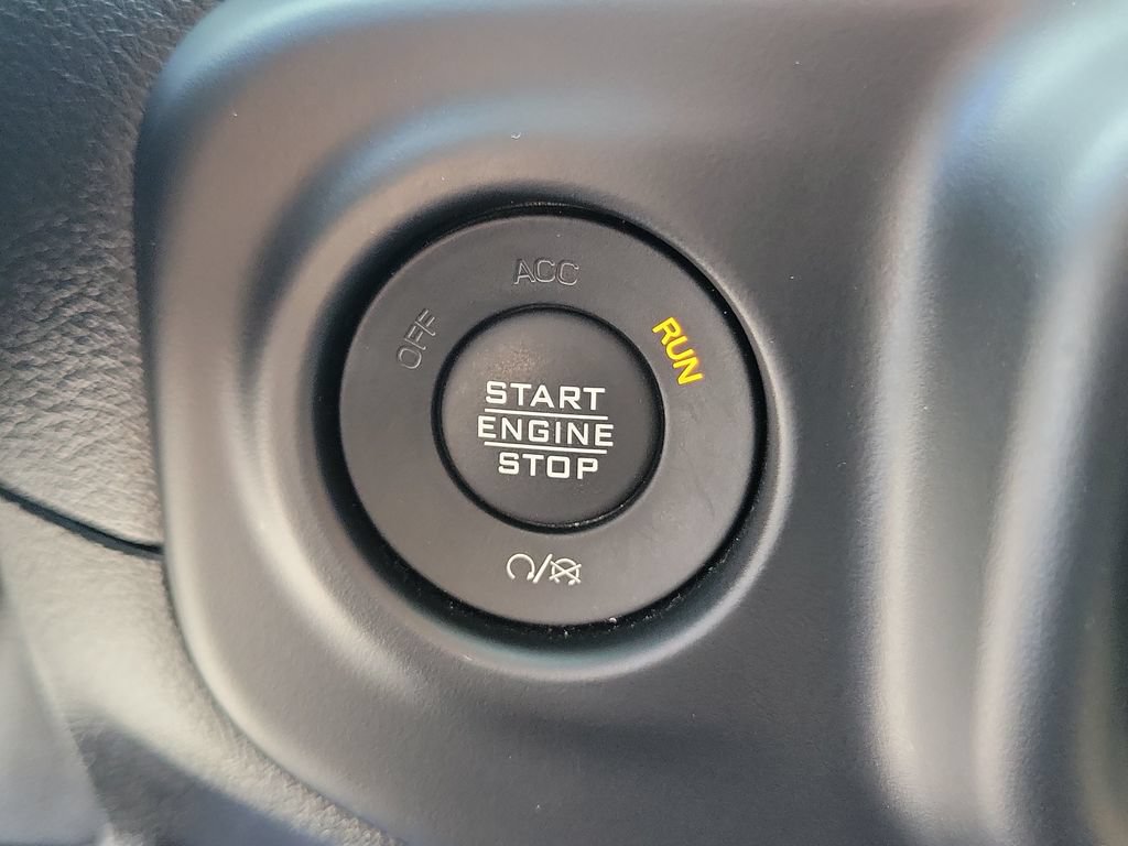 Used 2021 Jeep Wrangler Unlimited Sport AWD/4WD image 32