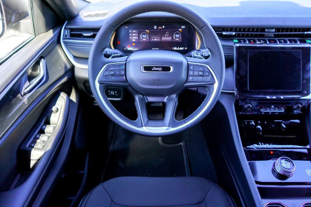 New 2026 Jeep Grand Cherokee Laredo RWD image 20