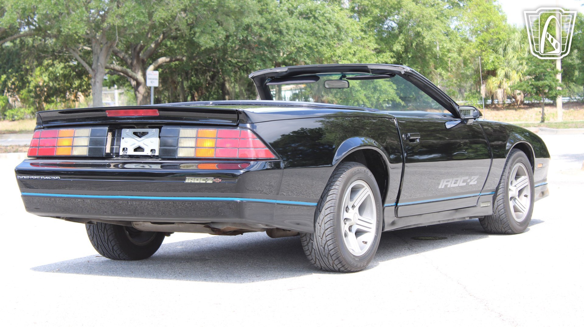 Used 1988 Chevrolet Camaro LT RWD image 9