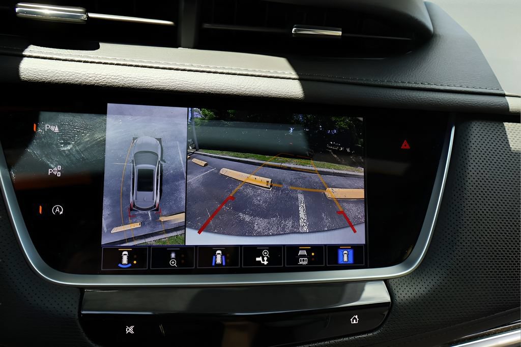 New 2026 Cadillac XT5 Premium Luxury w/ Driver Assist Package FWD image 22