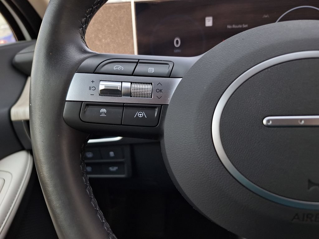 Certified 2025 Hyundai Sonata Limited FWD image 16