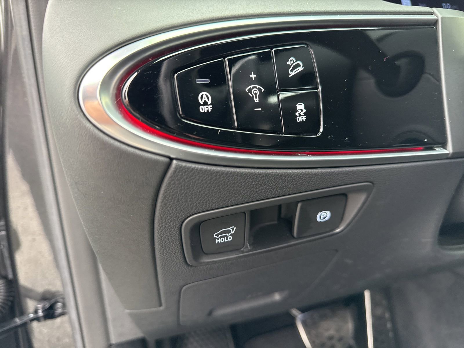 Used 2025 Genesis GV70 3.5T Sport w/ Sport Prestige Package image 21