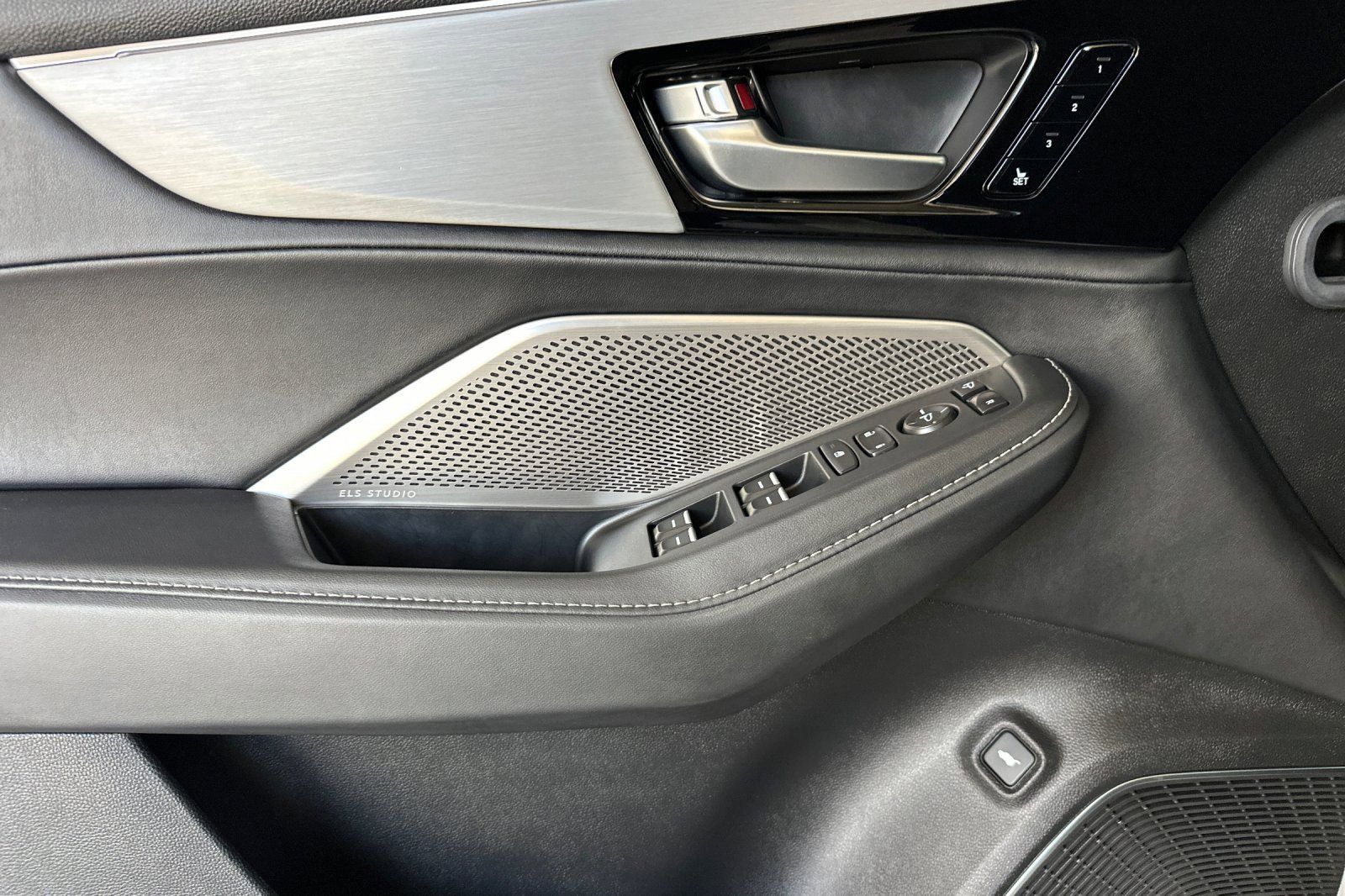Used 2024 Acura MDX FWD w/ Technology Package image 13
