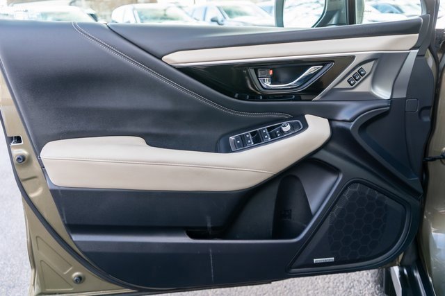 Used 2020 Subaru Outback Limited image 20