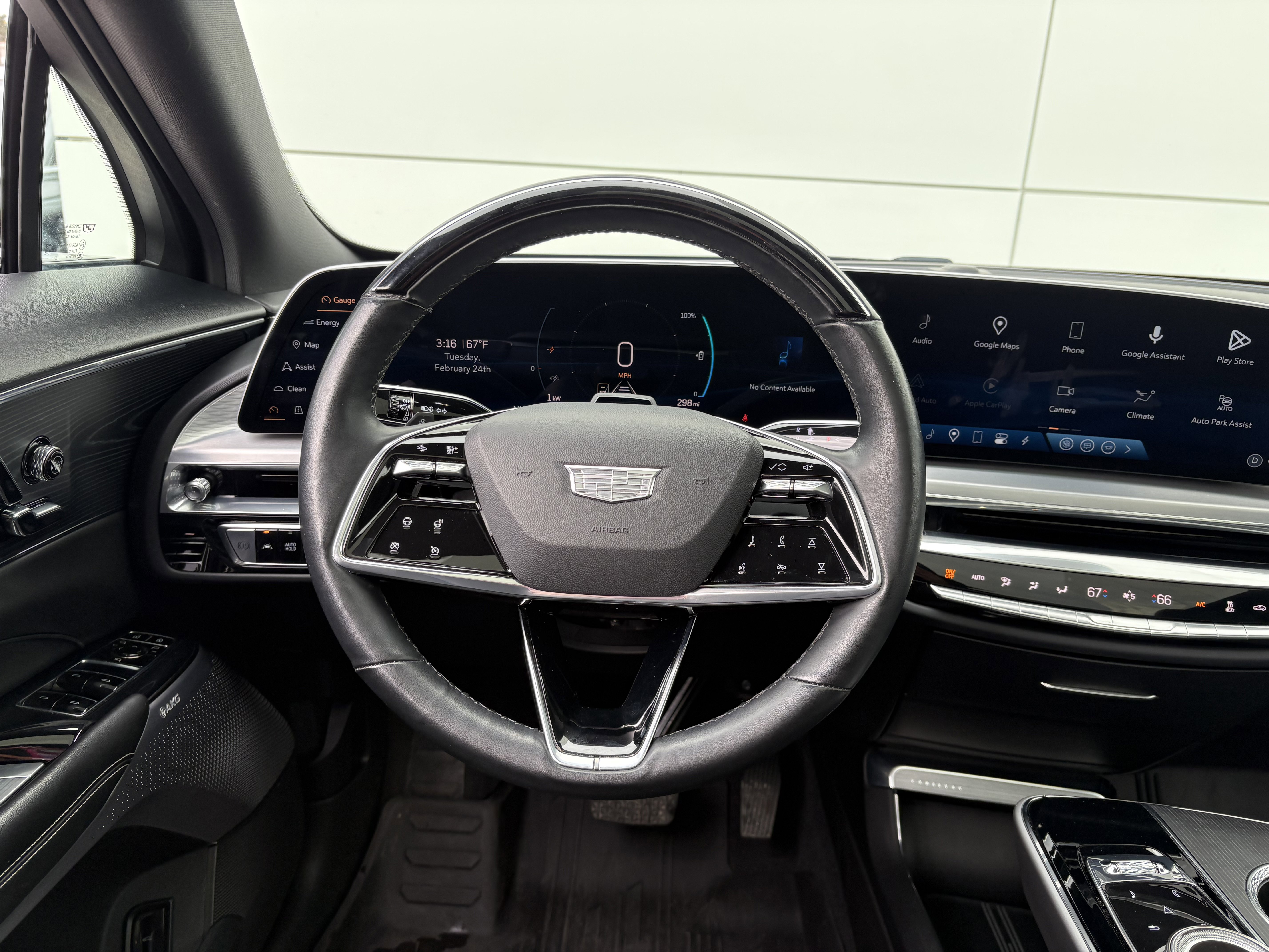 Certified 2024 Cadillac Lyriq Luxury w/ LPO, Floor Liner Package image 17