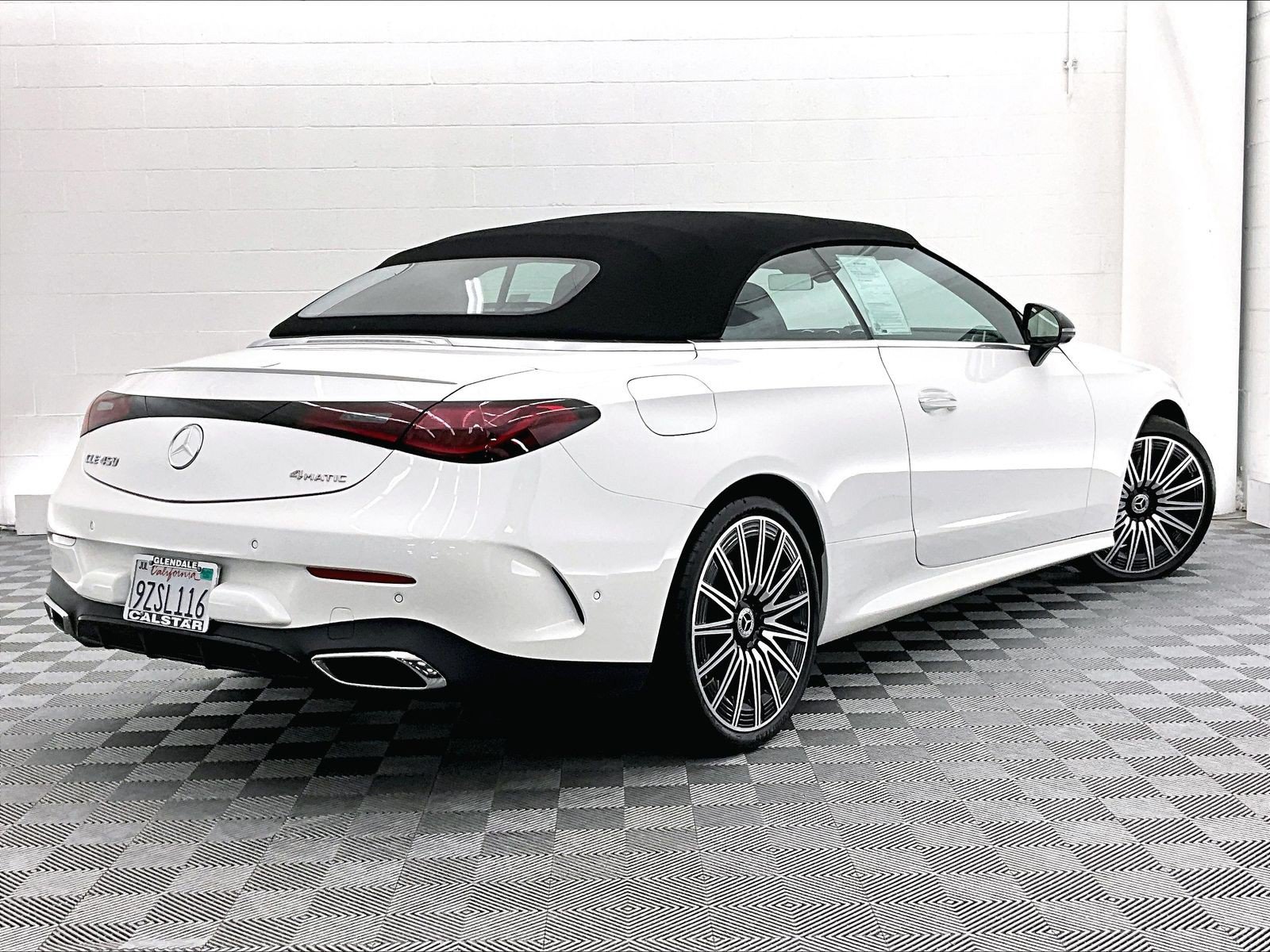 Used 2026 Mercedes-Benz CLE 450 4MATIC Cabriolet image 11