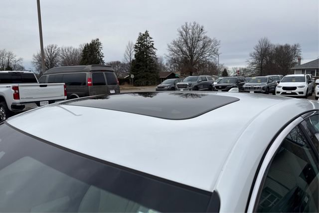 Used 2024 Honda Accord EX-L image 11