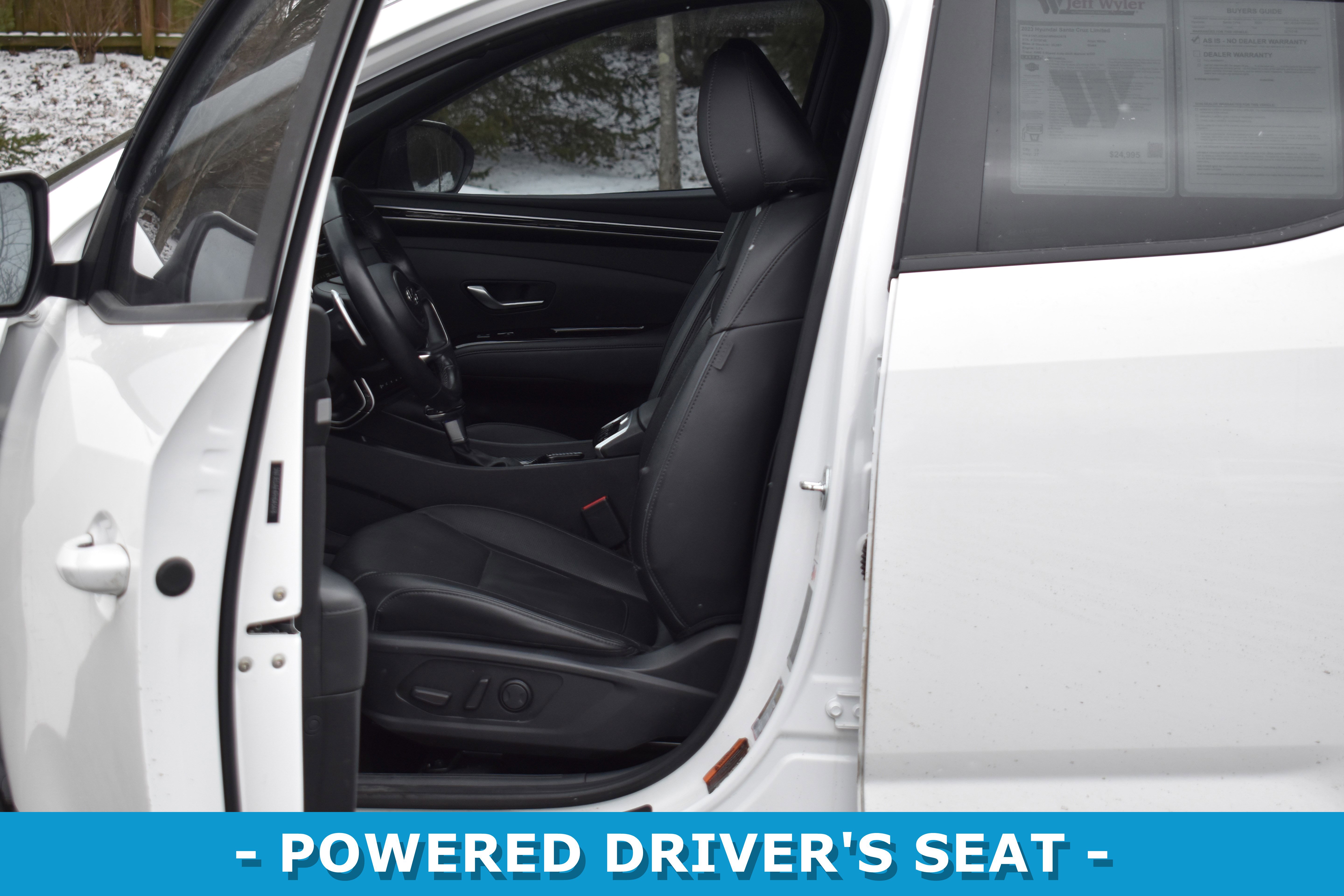 Used 2023 Hyundai Santa Cruz Limited w/ Cargo Package image 4