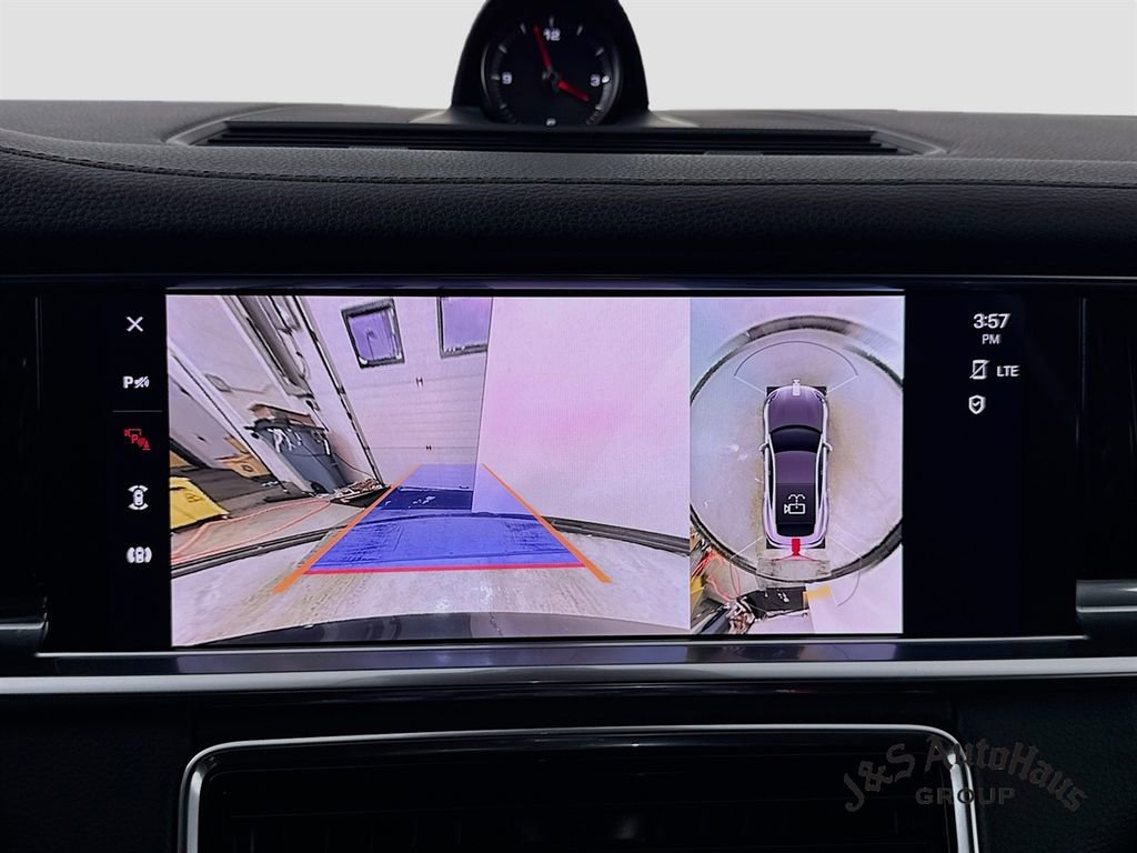 Used 2022 Porsche Panamera Platinum Edition image 19