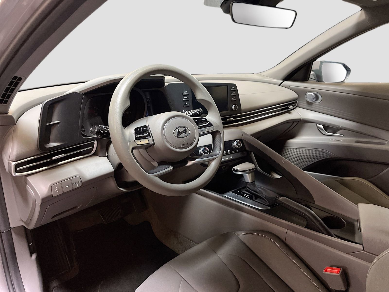 Used 2023 Hyundai Elantra SEL w/ Cargo Package FWD image 9