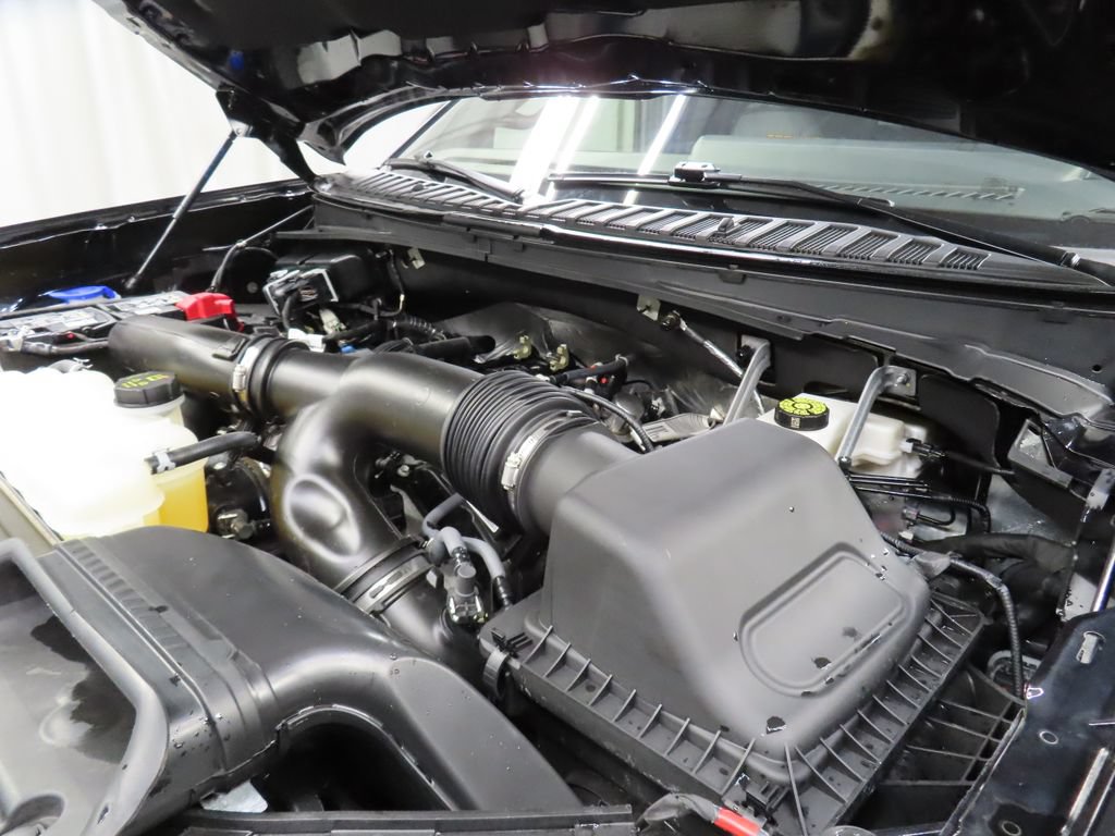 Used 2025 Ford Expedition Tremor AWD/4WD image 28