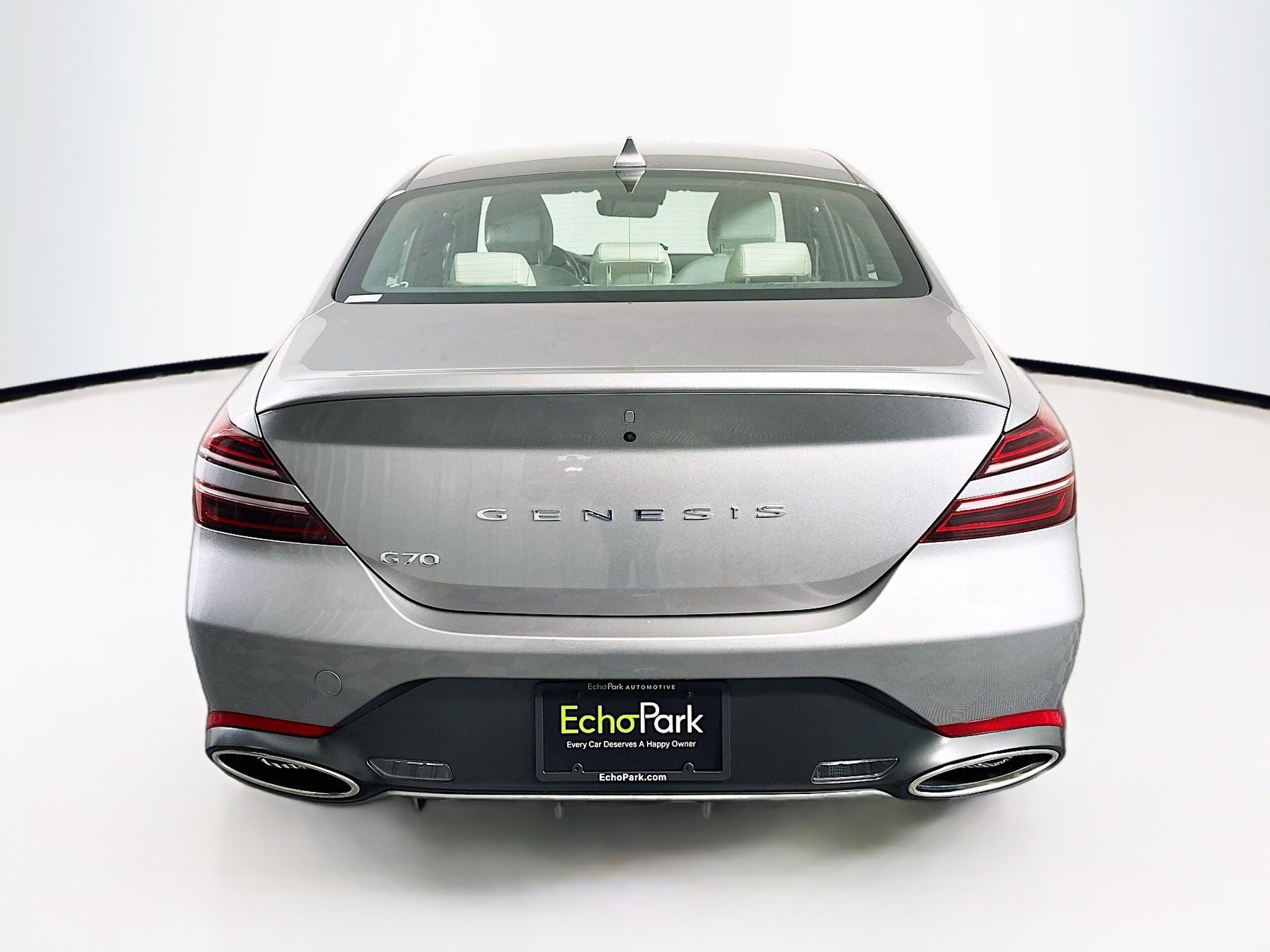 Used 2025 Genesis G70 2.5T image 7