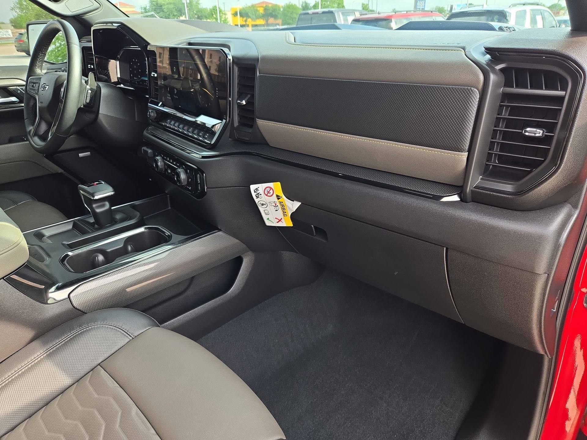 Used 2024 Chevrolet Silverado 1500 ZR2 w/ Technology Package image 34