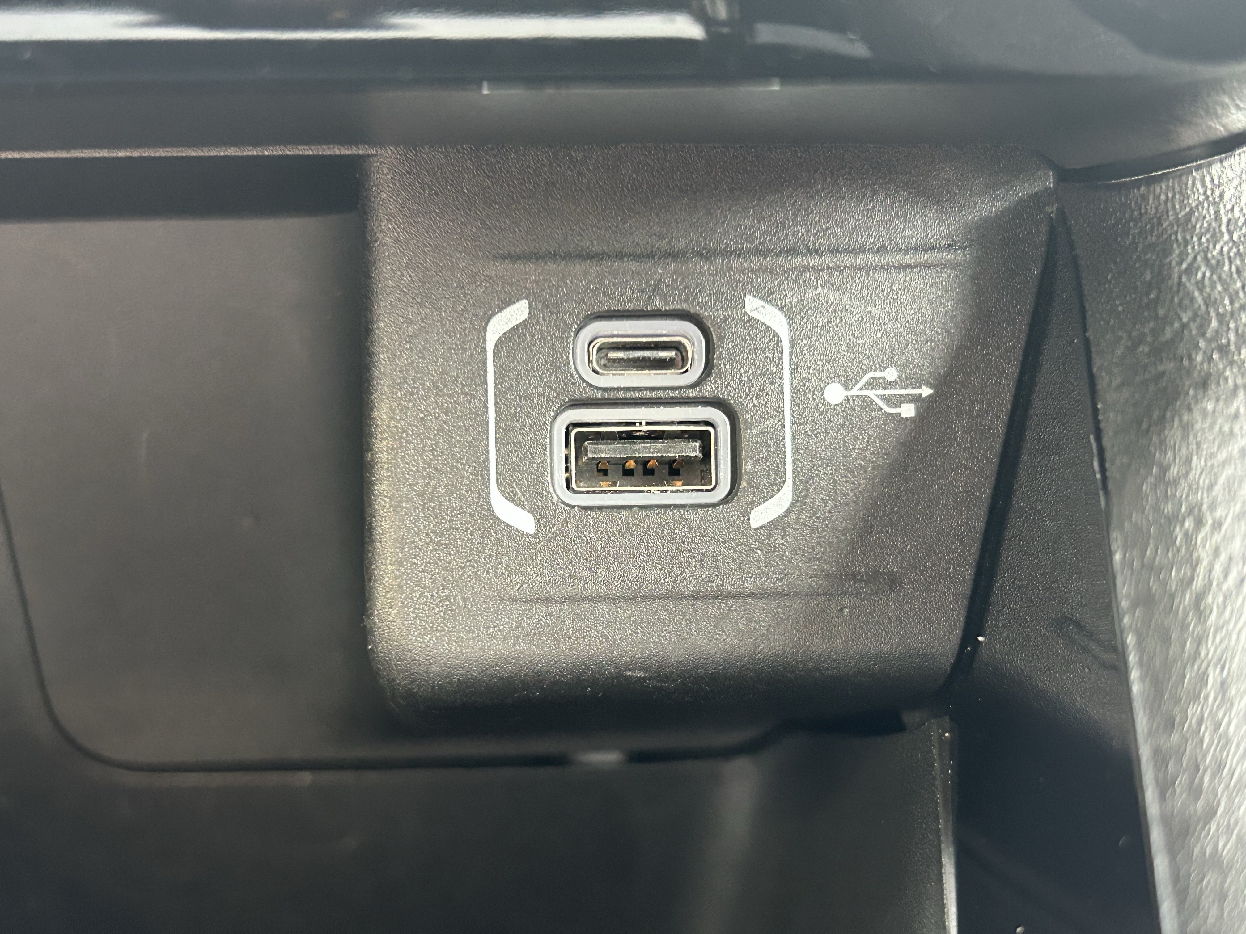 Used 2025 Jeep Compass Trailhawk AWD/4WD image 32