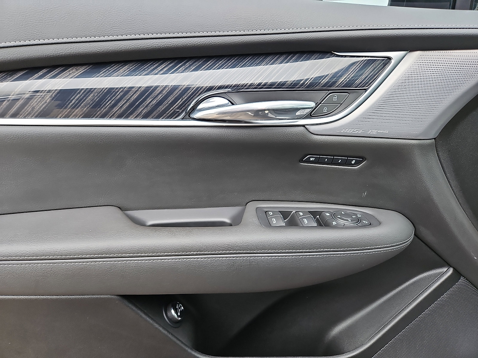 Certified 2024 Cadillac XT6 Premium Luxury image 12