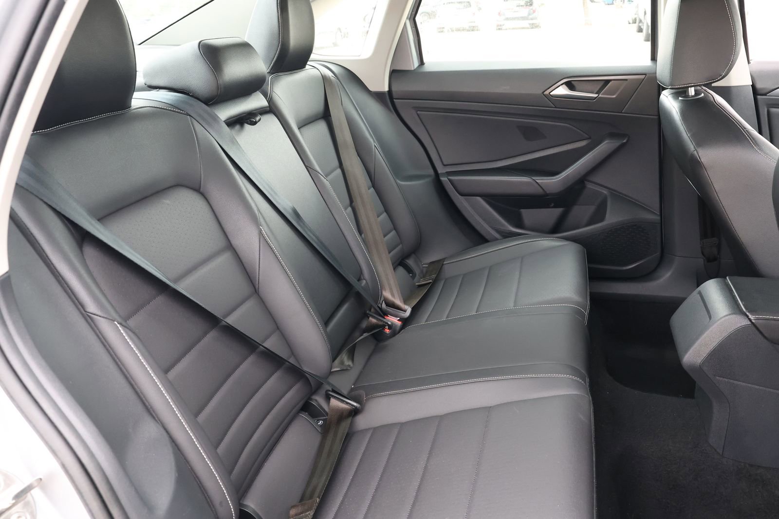 Used 2024 Volkswagen Jetta SE FWD image 32