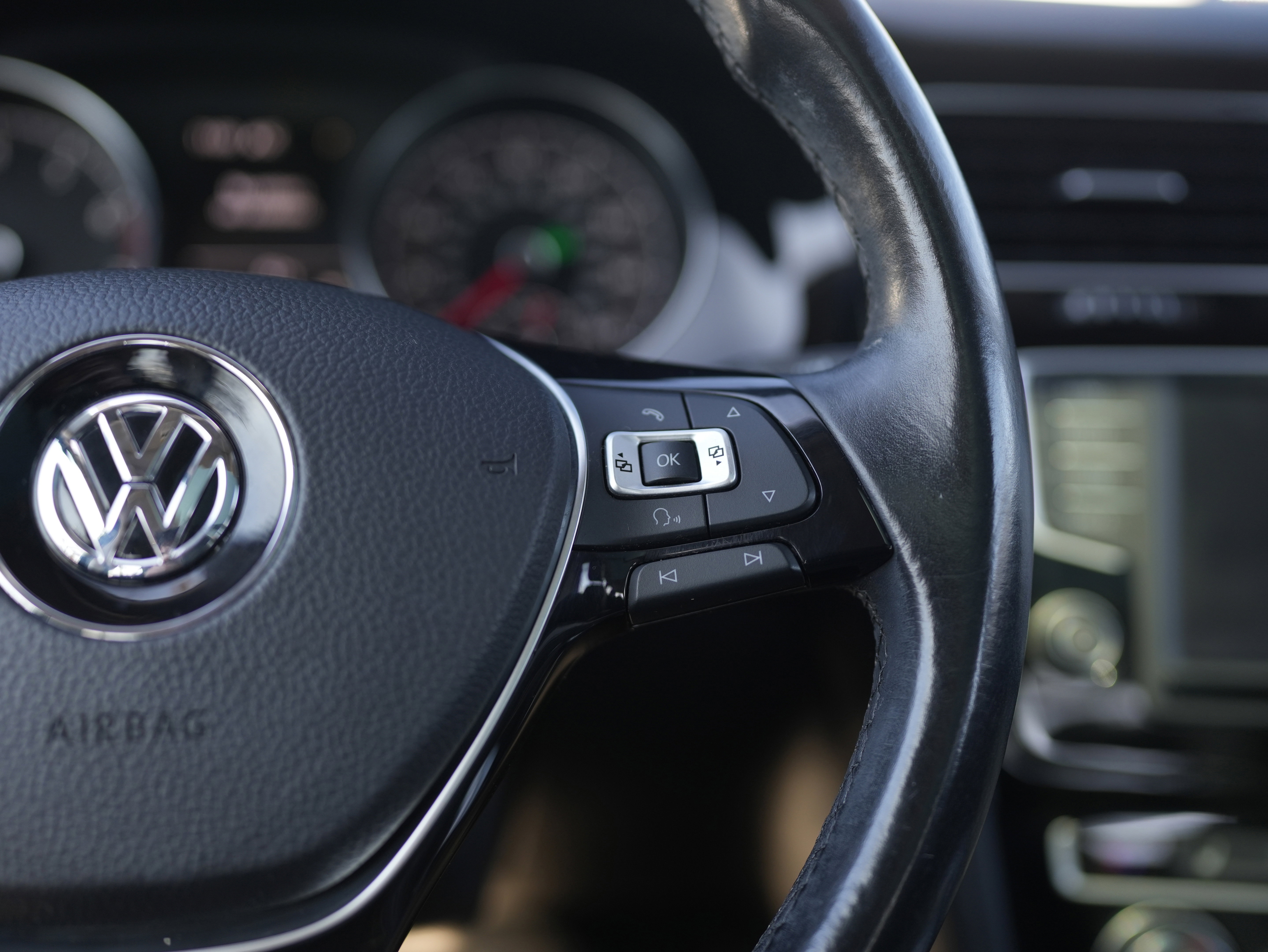 Used 2016 Volkswagen Golf SEL w/ Lighting Package (SEL) image 21