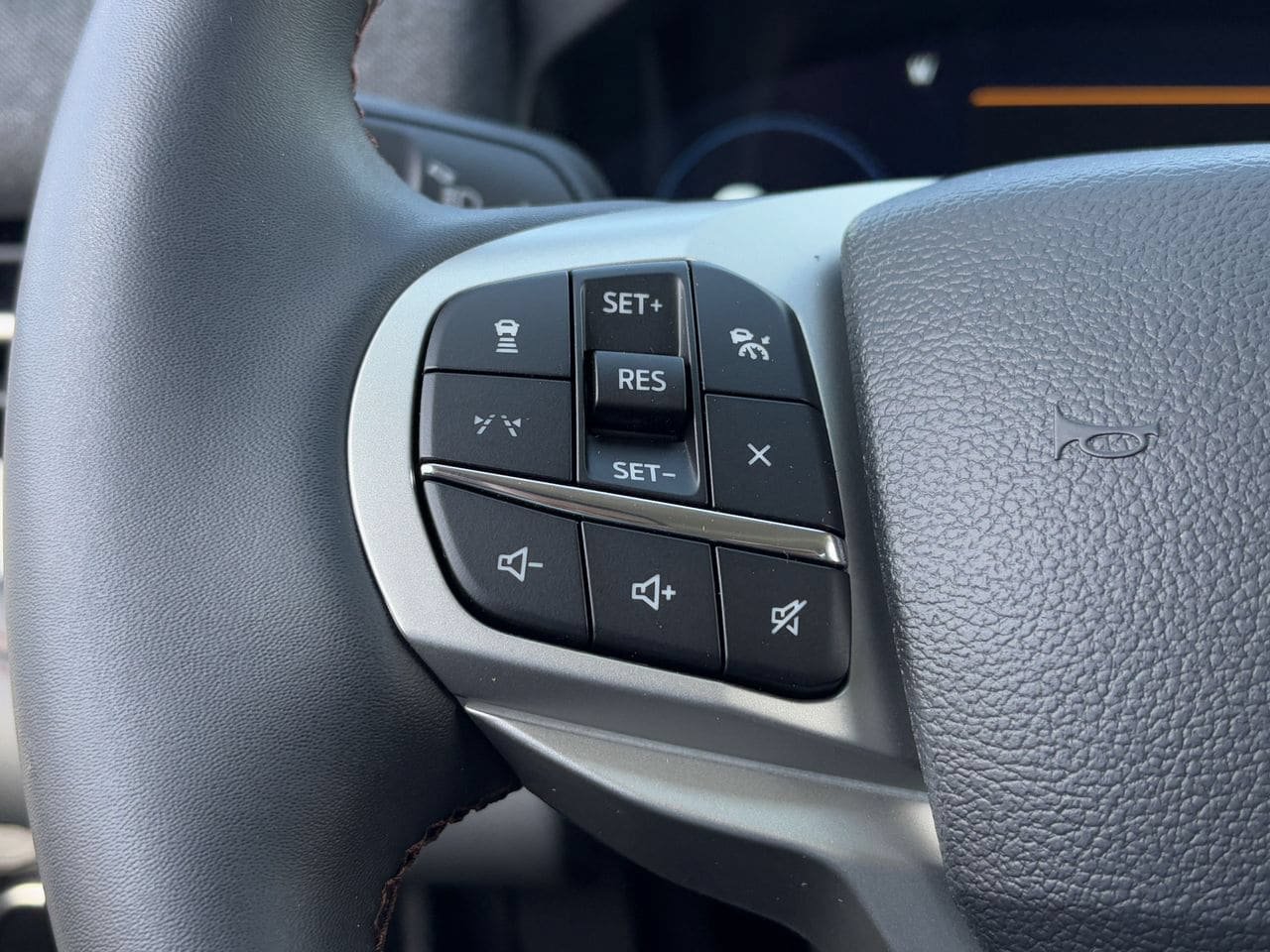 New 2026 Ford Explorer Active AWD/4WD image 14
