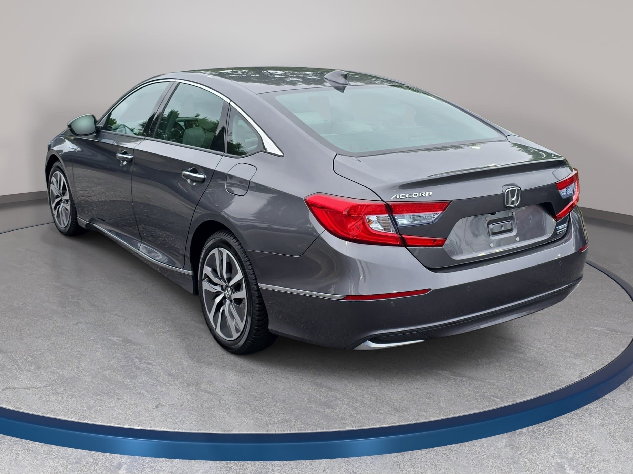 Used 2019 Honda Accord Touring image 7