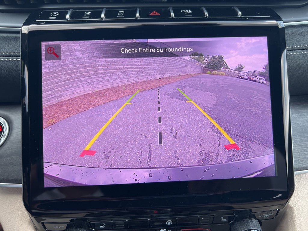 New 2025 Jeep Grand Cherokee L Limited image 18