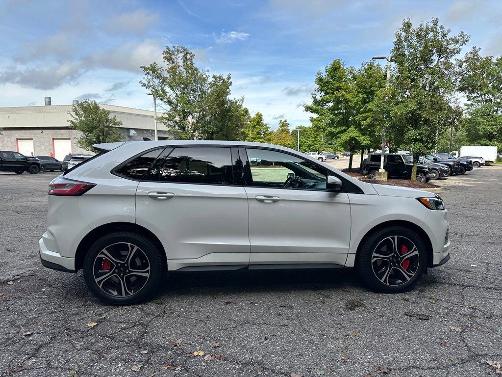 Used 2020 Ford Edge ST w/ Cold Weather Package AWD/4WD image 6
