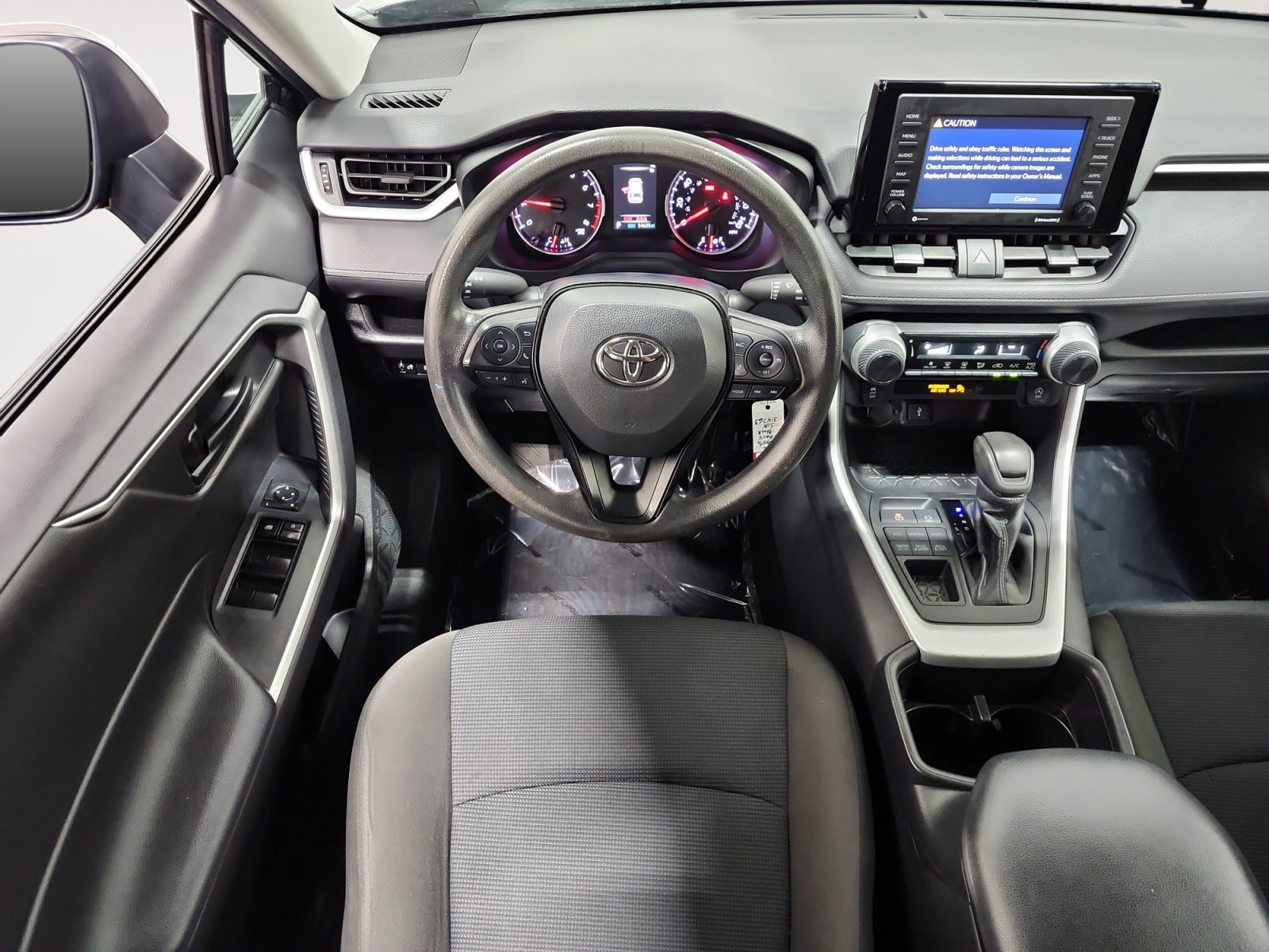 Used 2022 Toyota RAV4 LE AWD/4WD image 10