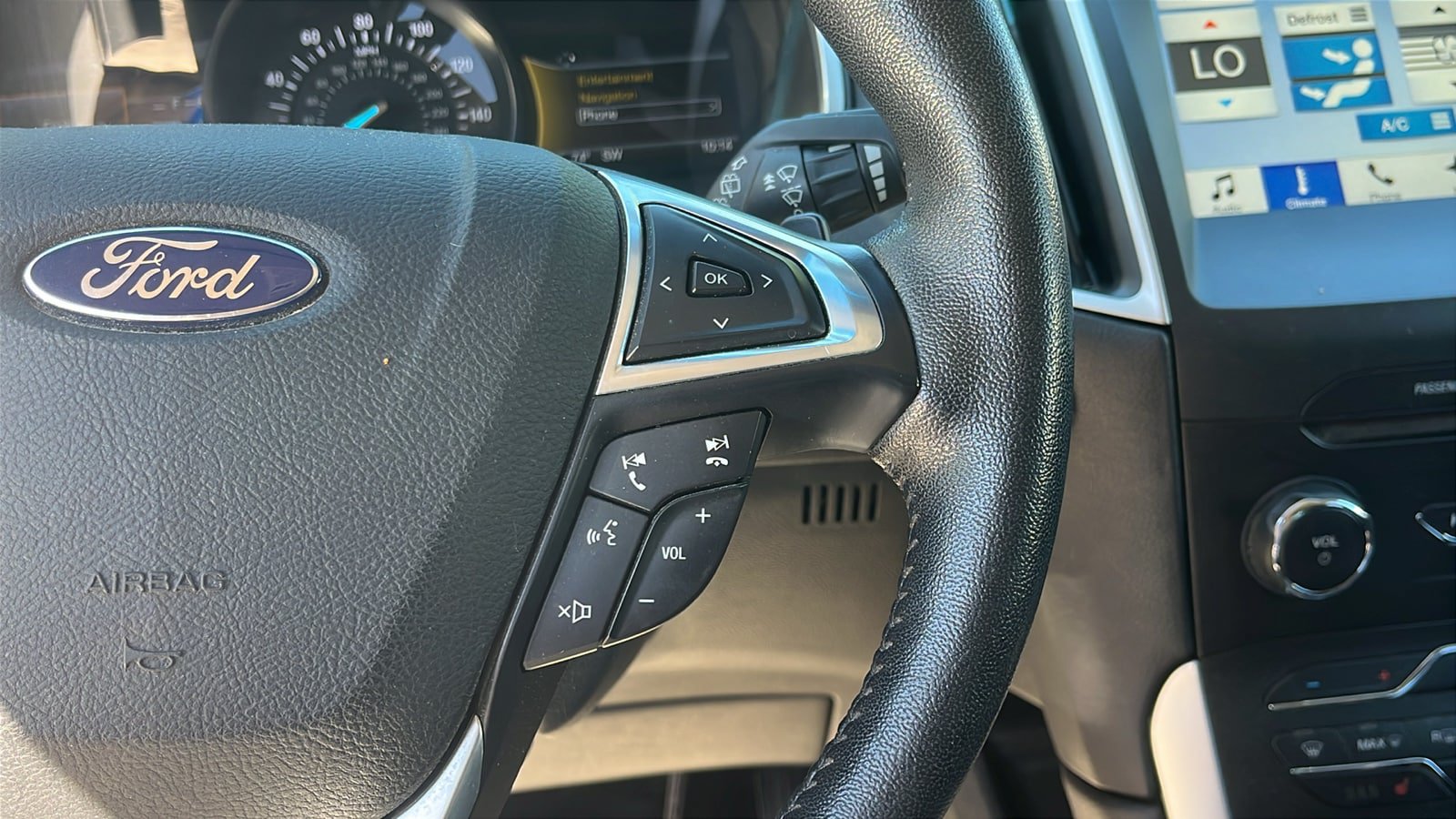 Used 2016 Ford Edge SEL w/ Equipment Group 201A AWD/4WD image 15