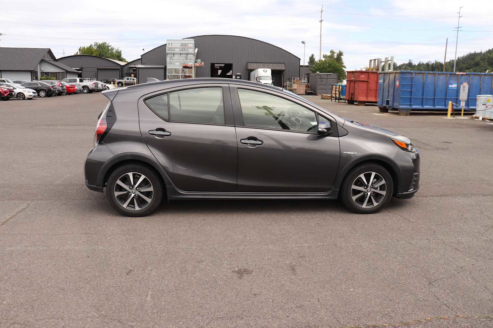 Used 2018 Toyota Prius C Two FWD image 4