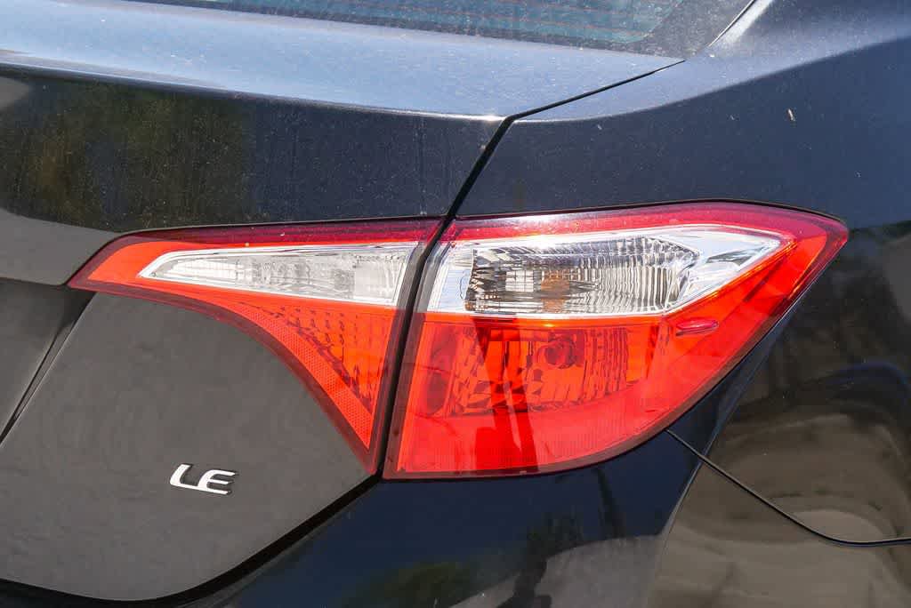Used 2016 Toyota Corolla LE FWD image 10