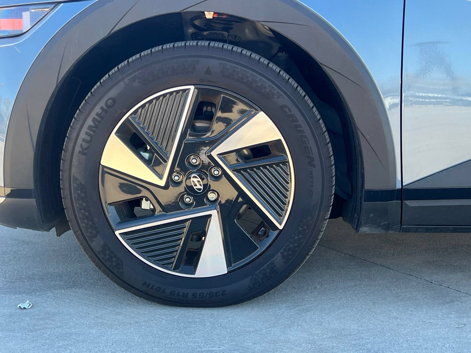 New 2025 Hyundai Ioniq 5 SEL RWD image 8