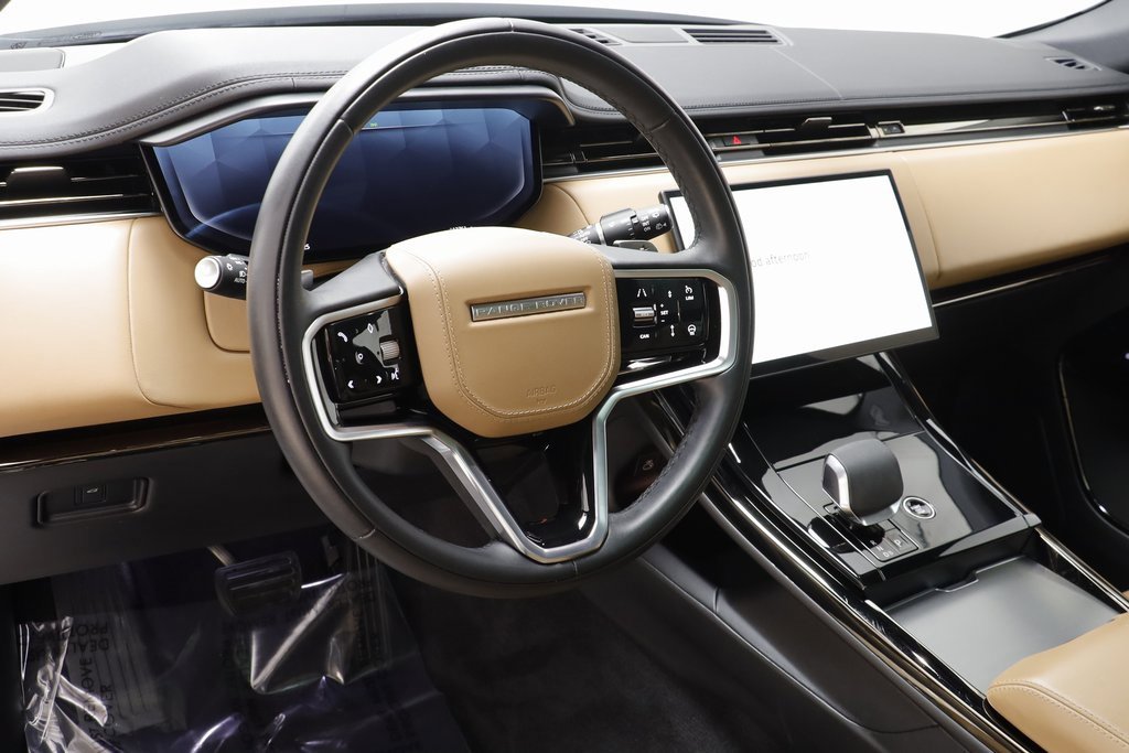 Certified 2025 Land Rover Range Rover Sport SE image 7