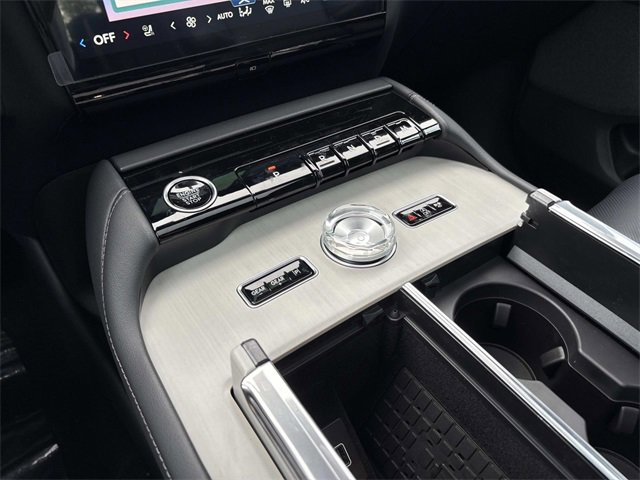 New 2025 Lincoln Navigator Reserve w/ Jet Appearance Package image 28