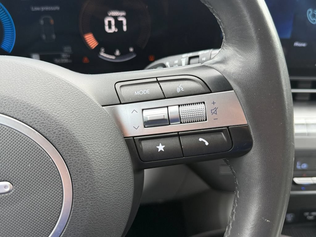 Used 2024 Hyundai Kona SEL AWD/4WD image 34