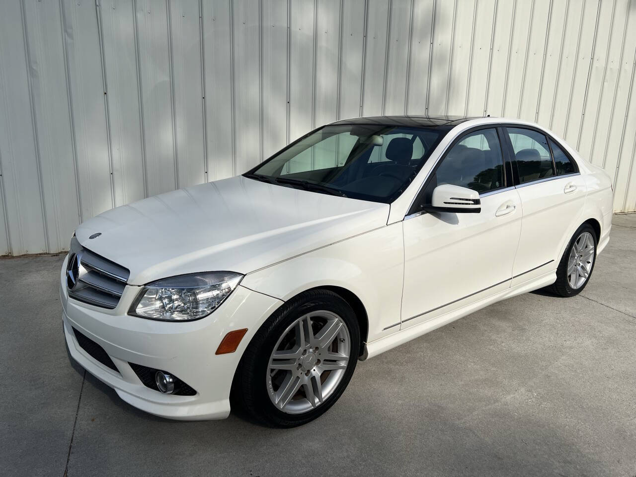 Used 2010 Mercedes-Benz C 350 Sport image 7