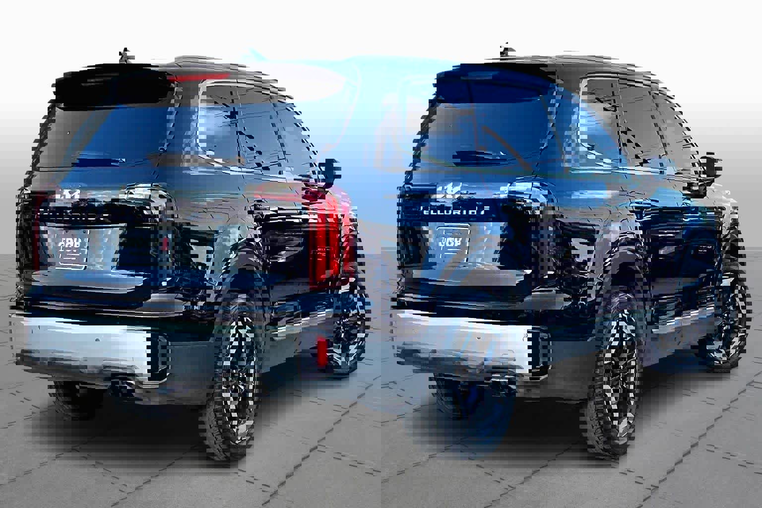 Used 2023 Kia Telluride S image 11