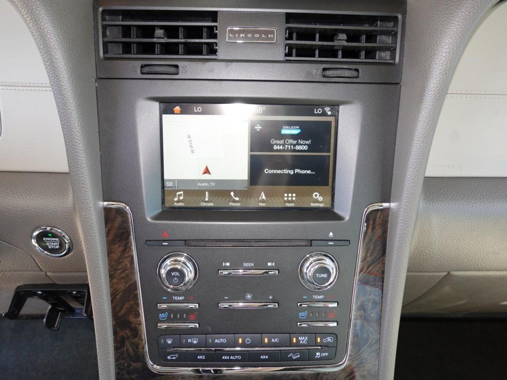 Used 2016 Lincoln Navigator L Select image 14